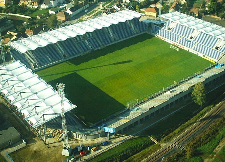 房產(chǎn)公司張拉膜